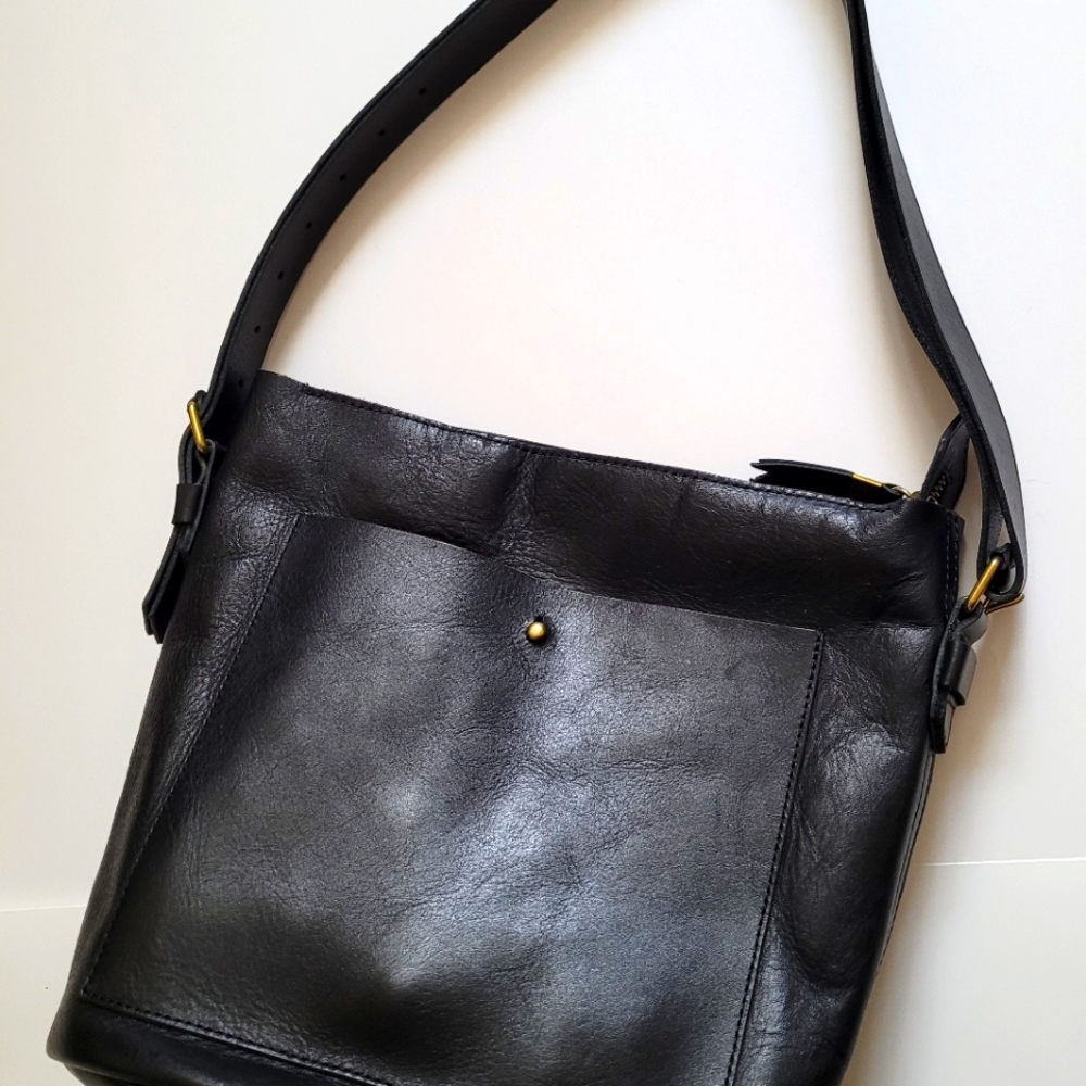 Madewell Transport Bucket Bag